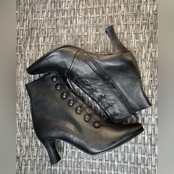 Alberto Zago Leather Button Details Ankle Boots, Size 38.5, Made In Italy NEW - Picture 6 of 9